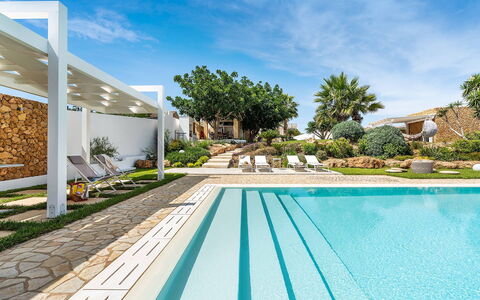 Sun Stone: Schwimmbad, Resort, Estate, Eco Hotel, Garten, Landscaping, Hazienda, Schatten, Villa, Gartenmöbel