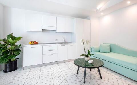 Suite Plumbago: Interior Design, Flooring, Möbel, Fussboden, Zuhause, Wohnung, Zimmer, Couch, Wohnzimmer, Decke