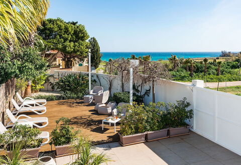 Ippocampo: Gartenmöbel, Garten, Landscaping, Schatten, Resort, Eco Hotel, Stuhl, Balkon