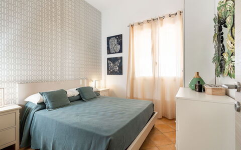 Stella Marina: Möbel, Interior Design, Flooring, Wand, Fussboden, Bett, Schlafzimmer, Zimmer, Decke, Zuhause