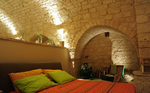 Masseria San Michele: Interior Design, Möbel, Wand, Schlafzimmer, Bett, Decke, Zimmer, Beleuchtung, Flooring, Fussboden