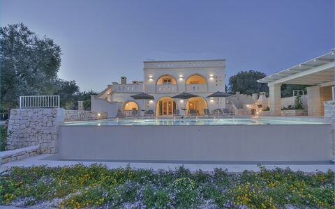 Masseria Ostuni: Die Architektur, Estate, Schwimmbad, Hazienda, Säule, Villa, Villa, \Arkade, Hof, Karawanserei