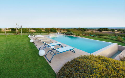 Villa Bel Prato: Blau, Schwimmbad, Resort, Gartenmöbel, Schatten, Garten, Landscaping, Thermae, Eco Hotel, Freizeitzentrum
