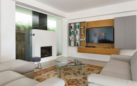 Villa Bel Prato: Möbel, Interior Design, Wand, Flooring, Couch, Wohnzimmer, Fernsehen, Fussboden, Holz, Zimmer