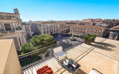 La Terrazza: Wohnung, Wohngebiet, Mischnutzung, Eigentumswohnung, Balkon, Hotel