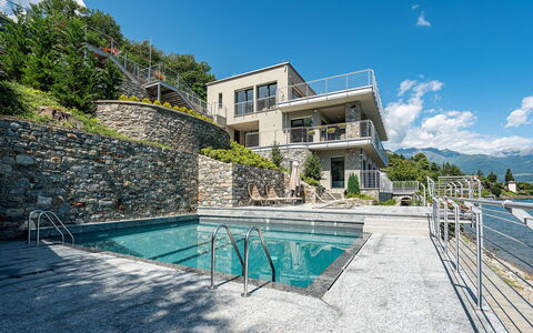 Villa Perla: Schwimmbad, Estate, Reservoir, Resort, Eco Hotel, Villa, Ferienort, Water Feature, Villa