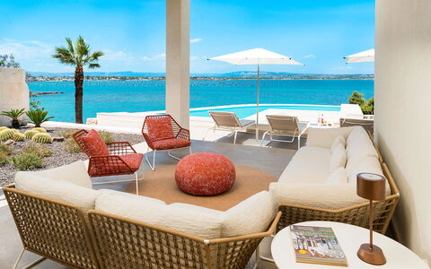 Sea Art Villa: Möbel, Gartenmöbel, Stuhl, Resort, Meer, Küsten Und Ozeanische Forms, Schatten, Küste, Eco Hotel, Ozean