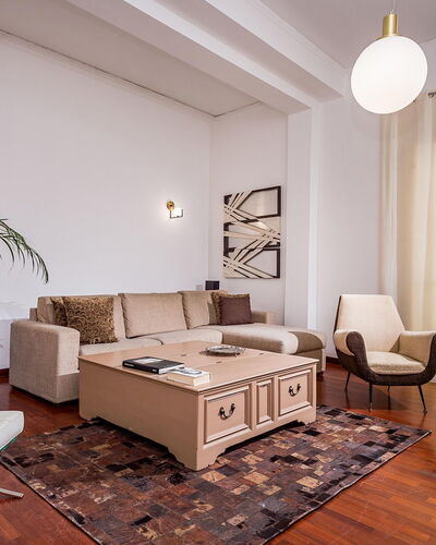Casa Maurus: Möbel, Interior Design, Flooring, Fussboden, Couch, Wand, Holz, Zimmer, Wohnzimmer, Decke
