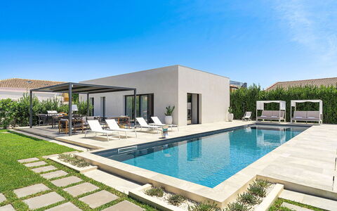 Villa la Isla: Schwimmbad, Resort, Verbundwerkstoff, Estate, Eco Hotel, Landscaping, Water Feature, Garten, Villa, Hof