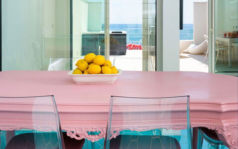 Casa Pink: Möbel, Interior Design, Tabelle, Stuhl, Rosa, Küche & Esszimmer Tisch, Fussboden, Esszimmer, Zimmer, Glas