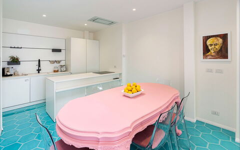 Casa Pink: Interior Design, Flooring, Fussboden, Möbel, Decke, Beleuchtung, Zuhause, Zimmer, Rosa, Küche
