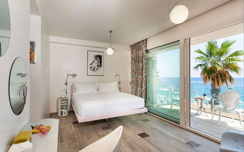 Casa Pink: Resort, Meer, Möbel, Küsten Und Ozeanische Forms, Ozean, Küste, Schwimmbad, Wohnung, Hotel, Eco Hotel