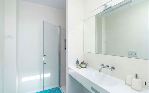 Casa Pink: Wand, Flooring, Interior Design, Armatur, Badezimmer, Fussboden, Installation, Zapfhahn, Fliese, Verbundwerkstoff