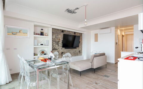 Casa Light Blu: Möbel, Interior Design, Flooring, Fussboden, Decke, Couch, Tabelle, Wohnzimmer, Zimmer, Wohnung