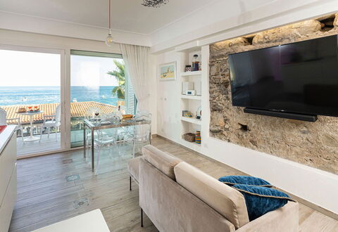 Casa Light Blu: Möbel, Interior Design, Flooring, Fussboden, Meer, Wohnung, Küste, Zimmer, Wohnzimmer, Ozean