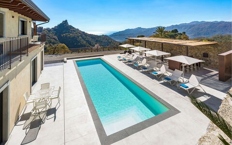 Villa Zafferano: Schwimmbad, Blau, Resort, Eco Hotel, Gartenmöbel, Thermae, Gebirge, Sonnenliege, Hotel, Villa