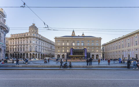 Da Federico, Apartment Genova Brignole: Gebäude, Daytime, Fenster, Stadt, Stadtgebiet, Fassade, \Stadt, Öffentlicher Raum, Die Architektur, Wahrzeichen