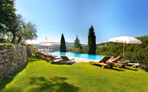 Borgo di San Biagio: Schwimmbad, Gartenmöbel, Freizeit, Eco Hotel, Villa, Sonnenliege, Immergrün