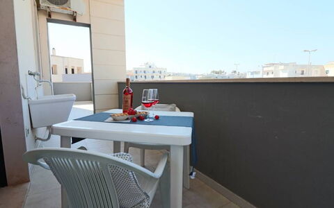 Gio: Fussboden, Stuhl, Wohnung, Balkon, Gartenmöbel, Tisch Im Freien