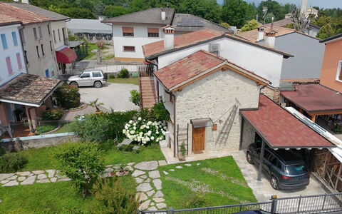 La Casetta dei Palù, Valdobbiadene: Gebäude, Haus, Wohngebiet, Dach, Nachbarschaft, Zuhause, \Stadt, Menschliche Siedlung, Urban Design