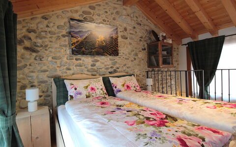 La Casetta dei Palù, Valdobbiadene: Möbel, Interior Design, Dekokissen, Linens, Kissen, Fussboden, Zimmer, Schlafzimmer, Kissen, Bett