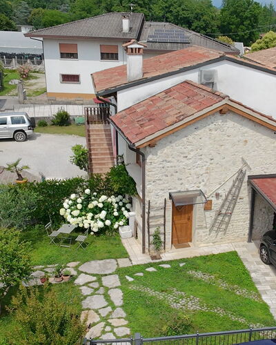 La Casetta dei Palù, Valdobbiadene: Gebäude, Haus, Wohngebiet, Dach, Nachbarschaft, Zuhause, \Stadt, Menschliche Siedlung, Urban Design