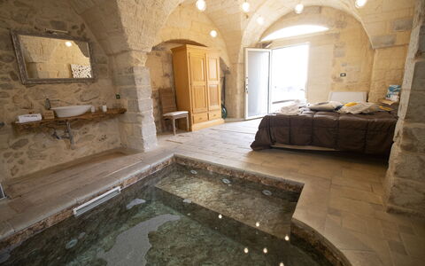 Coclea Heritage Suites: Flooring, Fussboden, Decke, Schwimmbad, Light Fixture, Hotel, Resort
