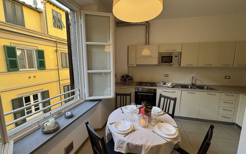 Casa Elena 13: Möbel, Wohnung, Küche & Esszimmer Tisch, Stuhl, Esszimmer, Zimmerpflanze