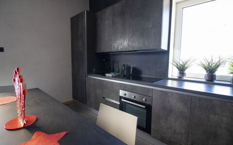 C-Home Historic House: Flooring, Countertop, Fussboden, Möbel, Küche, Küchengerät, Haushaltsgerät, Cabinetry, Major Appliance