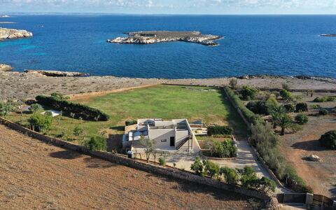 Villa Stornella: Gewässer, Wasser, Küste, Wasservorräte, Küsten Und Ozeanische Forms, Meer, Natürliche Landschaft, Landschaft, Horizont, Ufer
