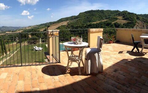 Villa Checco: Möbel, Stuhl, Gartenmöbel, Tisch Im Freien, Balkon, Küche & Esszimmer Tisch, Holzbeize, Kaffetisch, Eco Hotel, Terrasse