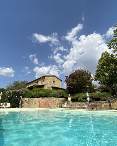 Terre di Giano Private Pool and View, Umbria: Schwimmbad, Hazienda, Resort, Villa, Eco Hotel, Water Feature, Hinterhof, Hotel, Ferienort, Thermae