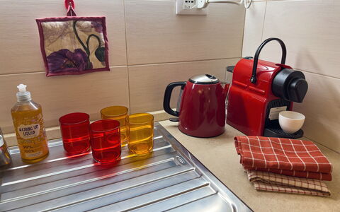 Studio Piccolo al Verticale - Levanto: Küchengerät, Geschirr, Kleingeräte, Servierware, Drinkware, Haushaltsgerät, Küche
