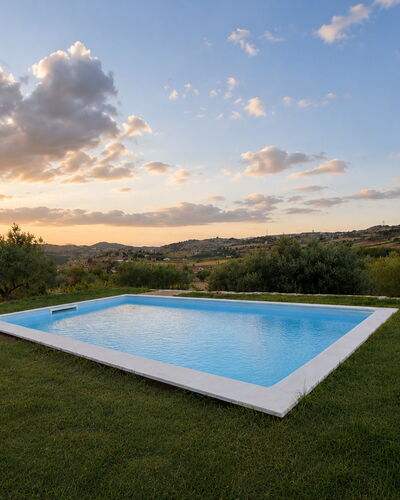Villa Margi: Blau, Schwimmbad, Bauernhaus