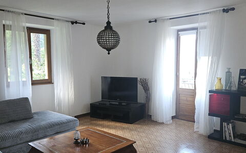 The Heritage Home: Möbel, Interior Design, Flooring, Fussboden, Holz, Zimmer, Wohnzimmer, Beleuchtung, Zuhause, Decke