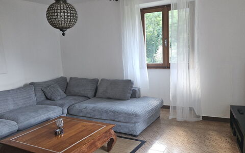 The Heritage Home: Möbel, Interior Design, Couch, Flooring, Fussboden, Holz, Wohnzimmer, Zimmer, Wohnung, Zuhause