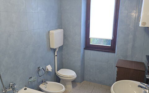 The Heritage Home: Armatur, Flooring, Badezimmer, Fussboden, Sinken, Toilette, Installation, Toilleten Sitz, Zapfhahn, Bad Sink