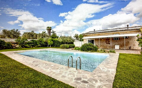Villa Fontanazza: Schwimmbad, Resort, Verbundwerkstoff, Estate, Eco Hotel, Water Feature, Bauernhaus, Hinterhof, Villa, Hazienda