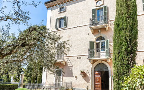 Serafini Holiday Home: Bogen, Balkon, Estate, Villa, Villa, Hazienda, Baluster
