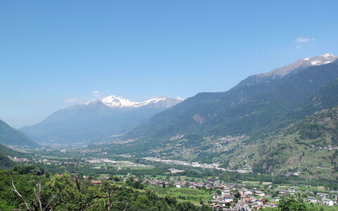 Valtellina 646: Wasser, Baum, Schwimmbad, Resort, Garten, Eco Hotel, Schatten, Landscaping, Tropen