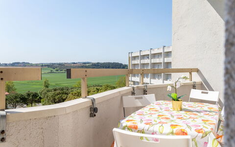 Suite Riviera: Wand, Wohnung, Balkon, Eigentumswohnung, Daylighting, Zimmerpflanze