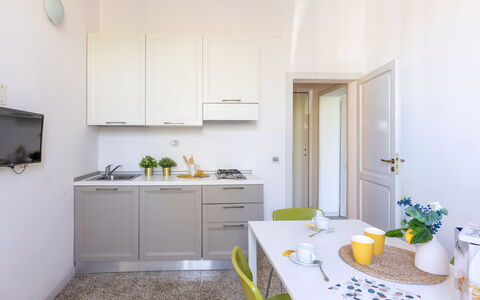 Casale Oleandro Marino: Interior Design, Möbel, Major Appliance, Küchengerät, Küche, Flooring, Countertop, Zuhause, Zimmer, Fussboden