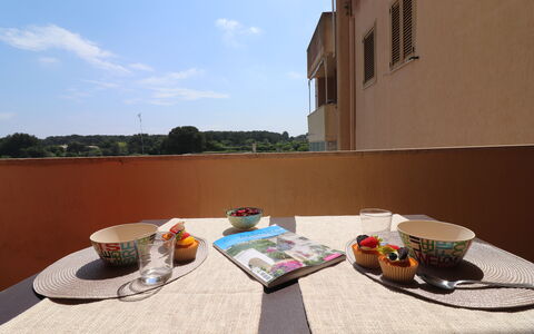 Mediterranea'S House Otranto: Möbel, Gartenmöbel, Stuhl, Holzbeize, Schatten, Küche & Esszimmer Tisch, Tisch Im Freien, Kaffetisch, Balkon, Zimmerpflanze