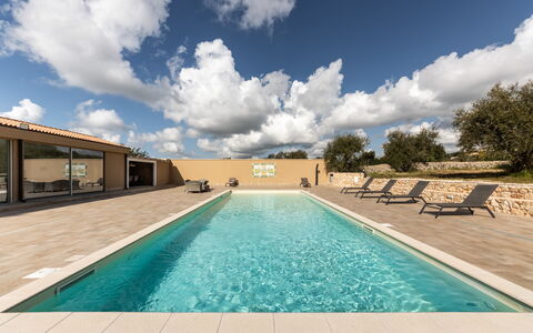 Villa Meti: Blau, Schwimmbad, Die Architektur, Verbundwerkstoff, Estate, Beton, Schatten, Design, Resort, Hotel