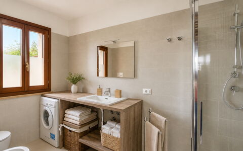 Villa Billona: Flooring, Wand, Armatur, Fussboden, Interior Design, Sinken, Badezimmer, Bad Sink, Holz, Badezimmerschrank