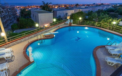 Villa Sole Mare: Schwimmbad, Resort, Eco Hotel, Hotel, Ferienort