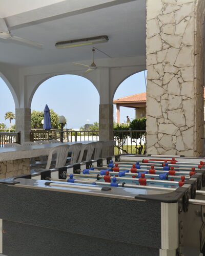 Villa Sole Mare: Schwimmbad, Hotel, Gartenmöbel, Resort