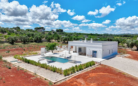 Tenuta Emma: Schwimmbad, Estate, Design, Landscaping, Villa, Resort, Luftaufnahmen