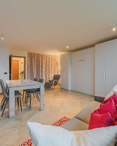 Ciasina Alpina: Flooring, Interior Design, Fussboden, Holz, Decke, Möbel, Zimmer, Wohnung, Holzboden, Wohnzimmer