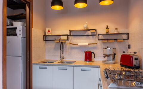 Terrazza sulla Luna, Casciana Terme: Küchengerät, Küche, Major Appliance, Interior Design, Countertop, Möbel, Haushaltsgerät, Cabinetry, Kleingeräte, Flooring